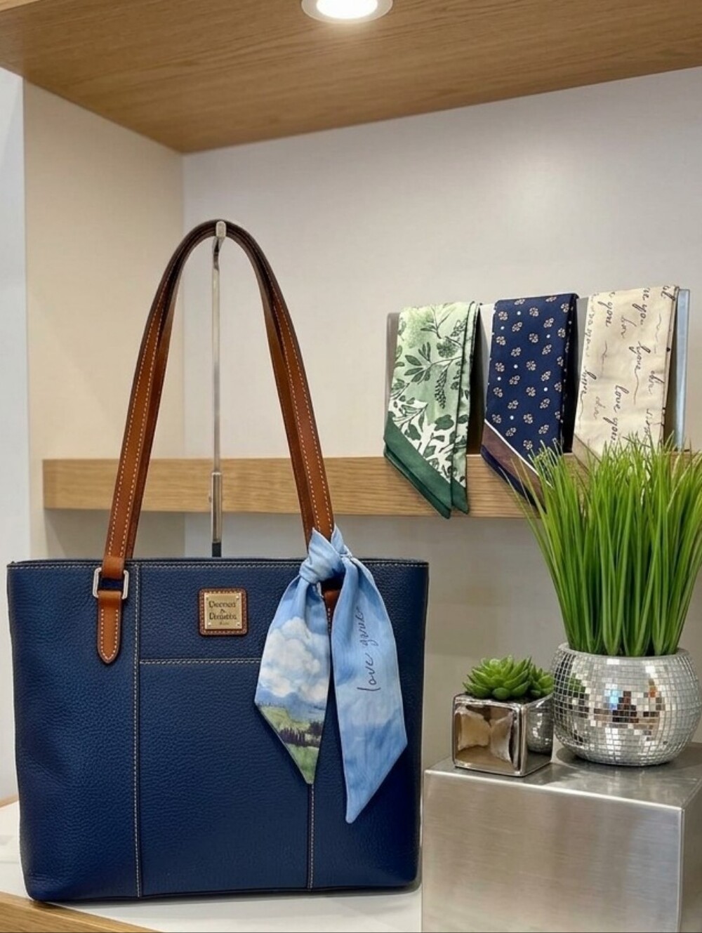 Dooney & Bourke Small Lexington Shopper Navy Pebbled Leather Tote Shoulder Bag
